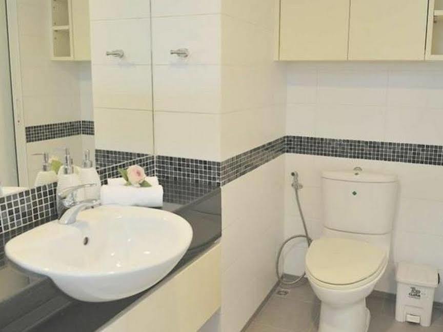 Duplex 21 Apartment Банкок Екстериор снимка